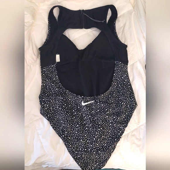 Nike Other - Nike Women's One-piece Bathing Suit